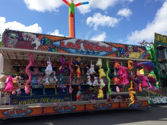 knock the cans tin can alley funfair stall