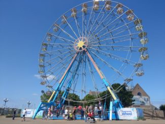 giant ferris wheel